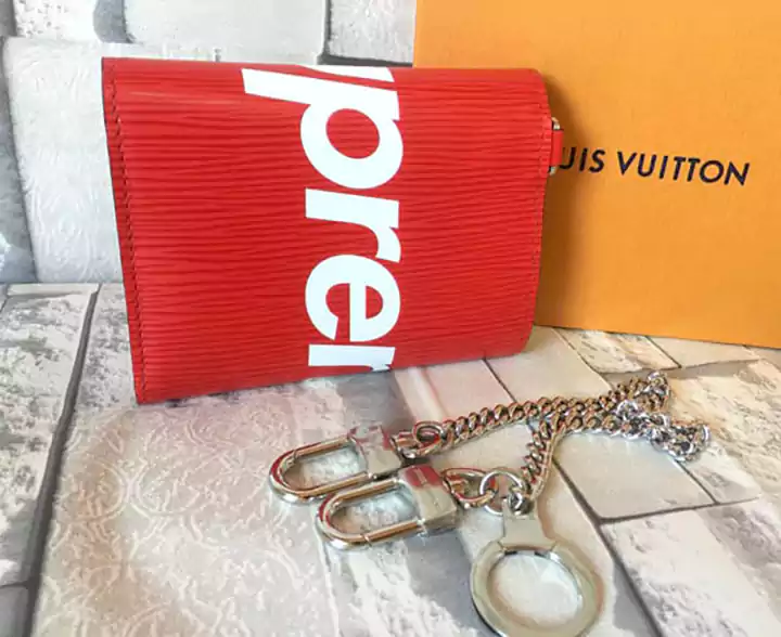 ルイ・ヴィトン × シュプリーム】チェーン ウォレット